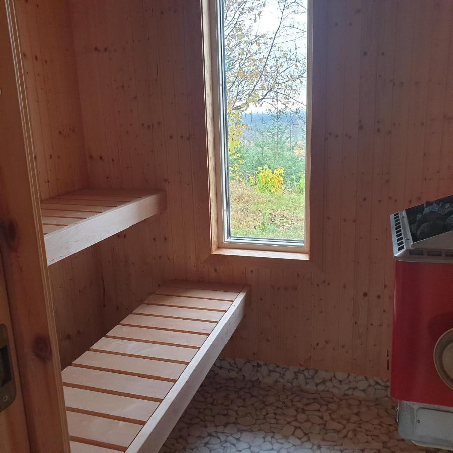 Gaeststuga I Vacker Natur, Bastu, Bubbelpool Sommartid Och Gratis Parkering Naera Ulricehamn Och Lassalyckan, Guesthouse With Nice View With Sauna And Free Parking Close To Dalsjoefors And Fishing Borås Eksteriør bilde